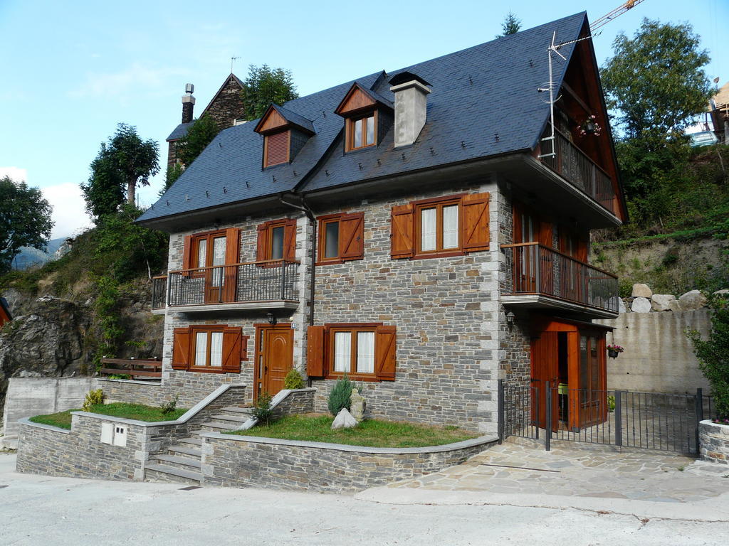 Cap De La Vila Vielha Exterior photo